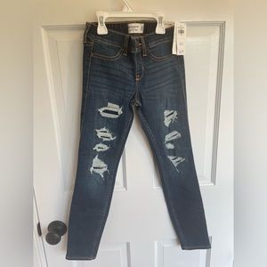 Abercrombie kids NWT jeggings distressed size 9/10
